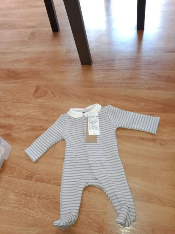 kiabi pyjama avec un col neuf taille naissance 50 cm